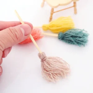 1 12 Dollhouse Cleaning Tool Decorative Model Mop