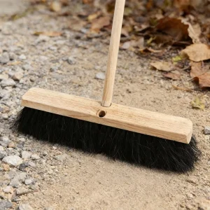 Black Coconut Palm Brush High Quality Garden Hard Broom with PVC Broom Head Natural Wooden Handle for House and Garden