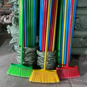 China Manufacturer Soft Floor Cleaning Sweeping Broom Brush Plastic Broom with Dustpan Wooden Mops Stick