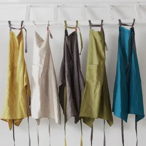 Custom Logo Women’s Linen Cross Back Bib Apron Sleeveless Eco friendly Washable Thermal Use 1 Pockets Home Restaurant