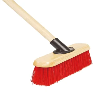 Custom Processing FSC Certified Beech Plastic Wire Garden Broom with Pine Handle BSCI Bristle Head