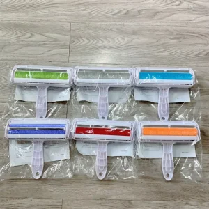 Easy Clean Home Sofa Pet Hair Remover Brush Self-cleaning Reusable Portable Washable Lint Roller Tool for Dogs Cats