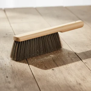 Ellipse Handle Beech Durable Bed Brush with Soft Bristles for Bedroom Dust and Bookshelf Cleaning