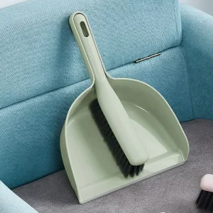 Environmentally Friendly Plastic PP Material Plastic Mini Table Dustpan and Brush Set