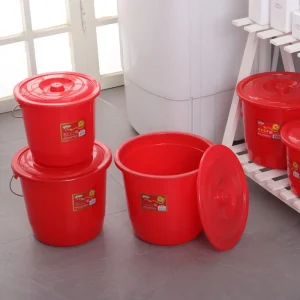 Factory Direct Bath Red Recycled Plastic Pail Water Bucket With Lid and Handle Multisize Durable Household Water Storage Pail