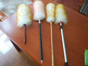 High Quality Sheep Wool Car Cleaning Duster with Extended Long Handle All Season
