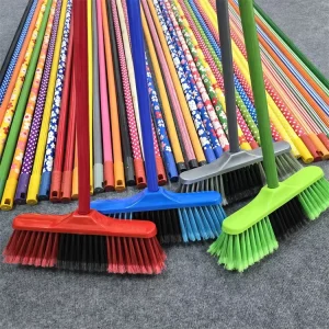 Household Items Brooms Dustpans Escobas Scopa and Vassoura with Wood Handle Mop Stick