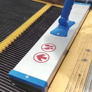 MLEE ES600 Escalator Scrubbing Tool Small Compact Commercial Manual Escalator Scrubber