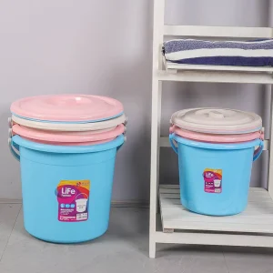 Manufacturer Directly Supplies Multi Functional Plastic Buckets with Plastic Handles and Lids in Cute Colors