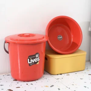 Manufacturer Directly Supplies Plastic Water Bucket with Lid for Dormitory Household