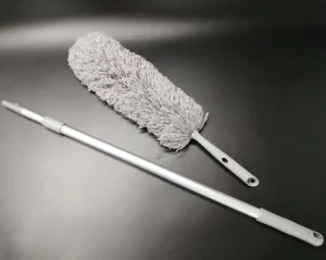 Microfiber duster with Telescopic Aluminum Pole