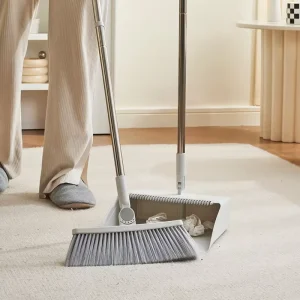 Modern Style Long Handle Hair Remover Mop Broom and Dustpan Set Factory Easy Cleaning Portable Stand up Dust Pan