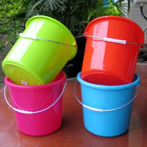 OEM Household Cleaning Tools and Accessories Plastic PP Round Buckets With Metal Handle and Lid