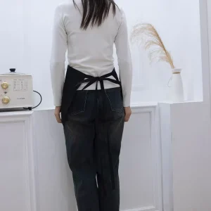Plain Black Half Apron With Triple Storage Pockets Washable Polyester Waist Apron Long Tie Design Apron for Waitress Barista