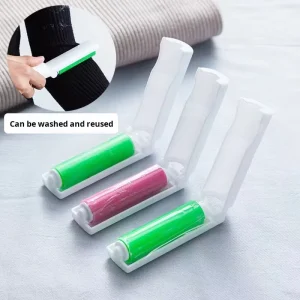 Portable Folding Plastic Roller Hair Brush Manual Dog Pet Hair Removal Tool with Dust Removal Feature Washable and Recyclable