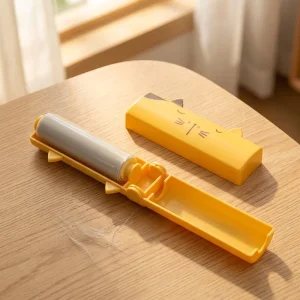 Portable Folding Small Size Lint Remover Roller Washable Sticky Hair Roller for Dust Removal Made of Durable Plastic