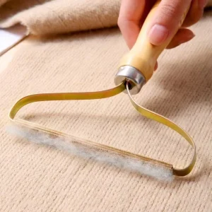 Portable Manual Scraper Lint Cleaner Eco Friendly Pet Hair Remover Stick Brush for Cat Hair Removal and Cat Accessories