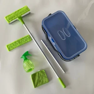 Qingle Plastic Storage Basket Window Cleaning Kit with Cloths Spray Bottle Squeegee aluminum Handle. Glass Wiper