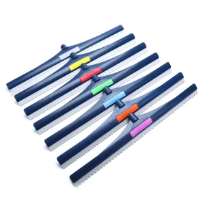 Replaceable Blade Epoxy Squeegees for Polyurethane Coating Surface