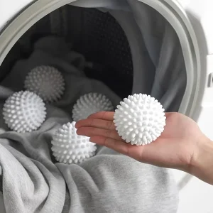 Silicone Laundry Ball Washing Machine Is Used to Prevent Clothes From Getting Tangled Around the Laundry Ball