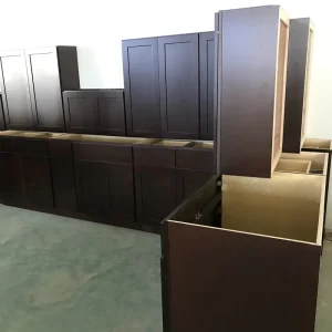 Solid Wood Classical Kitchen Cabinets for Apartments