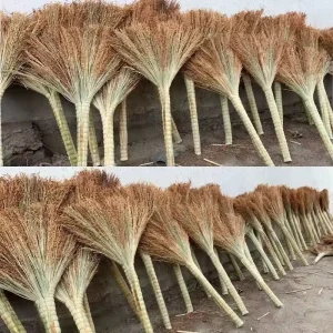Traditional Hand-woven Sorghum Broom Wear-resistant Sweeping for Construction Outdoor Cleaning Customizable ODM/OEM