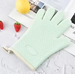 of Silicone Insulated Gloves by Manufacturers Creative Household Kitchen Insulated Oven Gloves